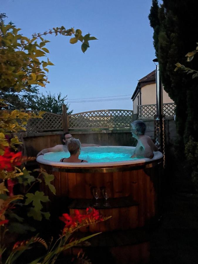 Gorgeous Country Cottage On Outskirts Of Bath With Wood Fired Hot Tub Midford Exterior foto